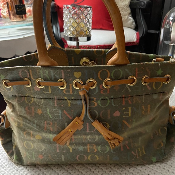 Ladies vintage Dooney & Bourke vintage handbag in excellent condition - Picture 3 of 6